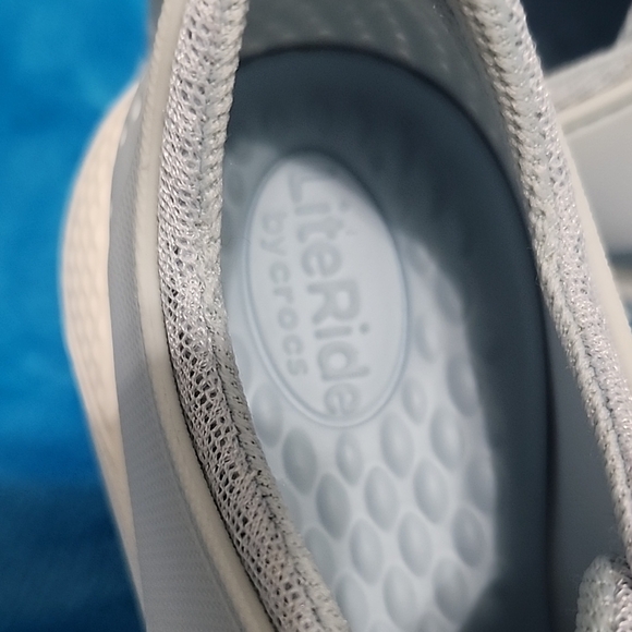CROCS LiteRide Blue Breathable Sneakers - Picture 6 of 8